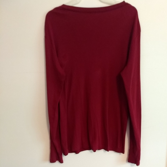 🌷‼️5/$20 Woman’s  Top Massimo Maroon Long Sleeve V Neck XXL - Picture 3 of 9